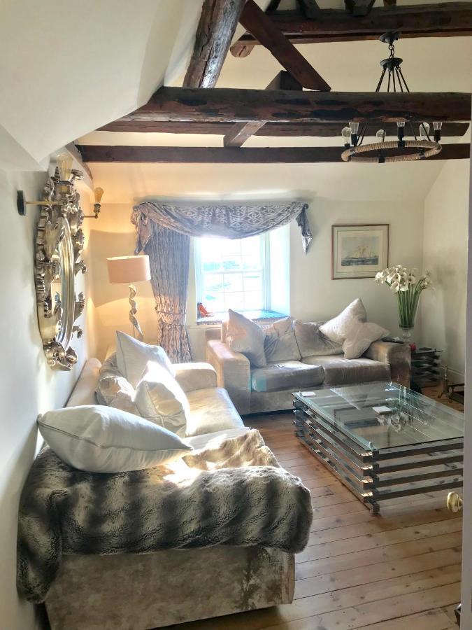 Duke Of Monmouth Penthouse Luxury Apartment, Lyme Regis, 3 Bedroom, Hot Tub, Garden, Dog Friendly Dış mekan fotoğraf