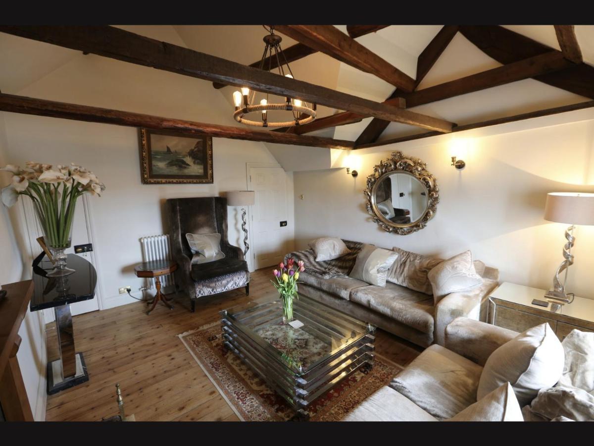 Duke Of Monmouth Penthouse Luxury Apartment, Lyme Regis, 3 Bedroom, Hot Tub, Garden, Dog Friendly Dış mekan fotoğraf